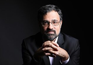 تاریخ گواه ایستادگی ایران است