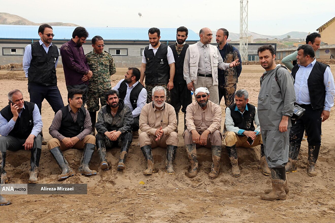 کمکرسانی شهید دکتر طهرانچی به مناطق سیلزده لرستان