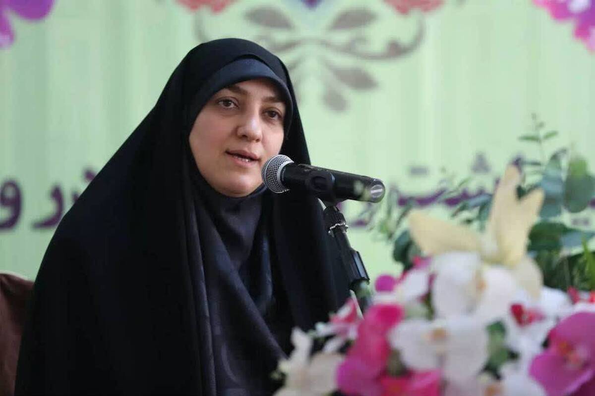 نقش نخبگان و خواص در شرایط فعلی مهم و تعیین کننده است  تمام غرب به جنگ ما آمده است