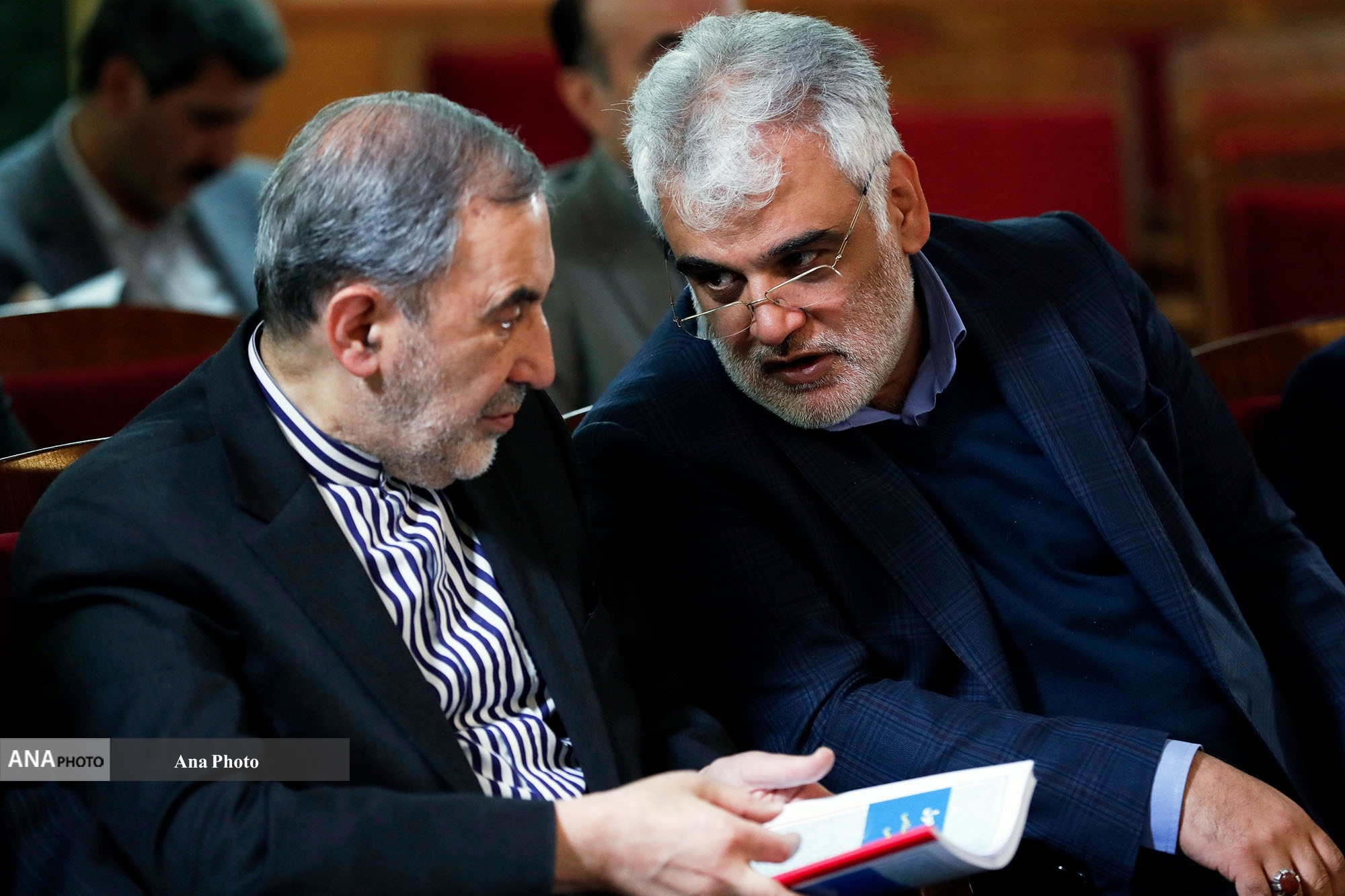 رنگ شهادت در چهره دکتر طهرانچی پیدا بود