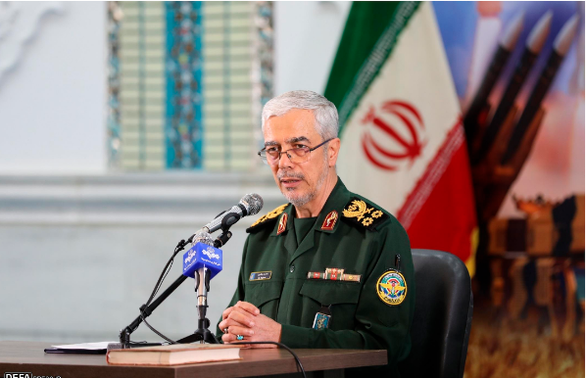 سرلشکر باقری: دولت شهید رئیسی ممتاز بود؛ در دولت سیزدهم صادرات صنایع دفاعی ۳ برابر شد