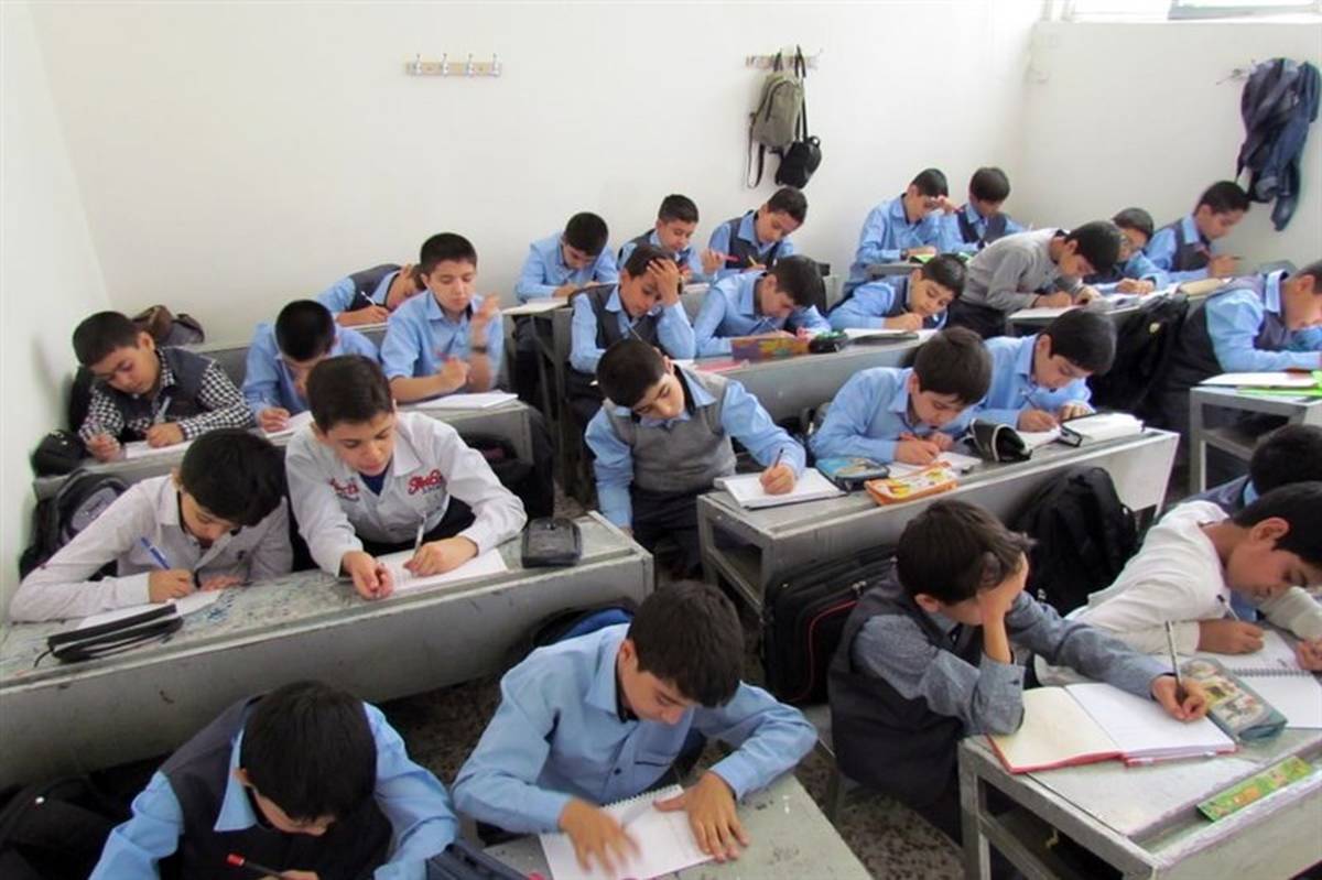 امتحانات هماهنگ نهمیها ۴ خرداد آغاز میشود