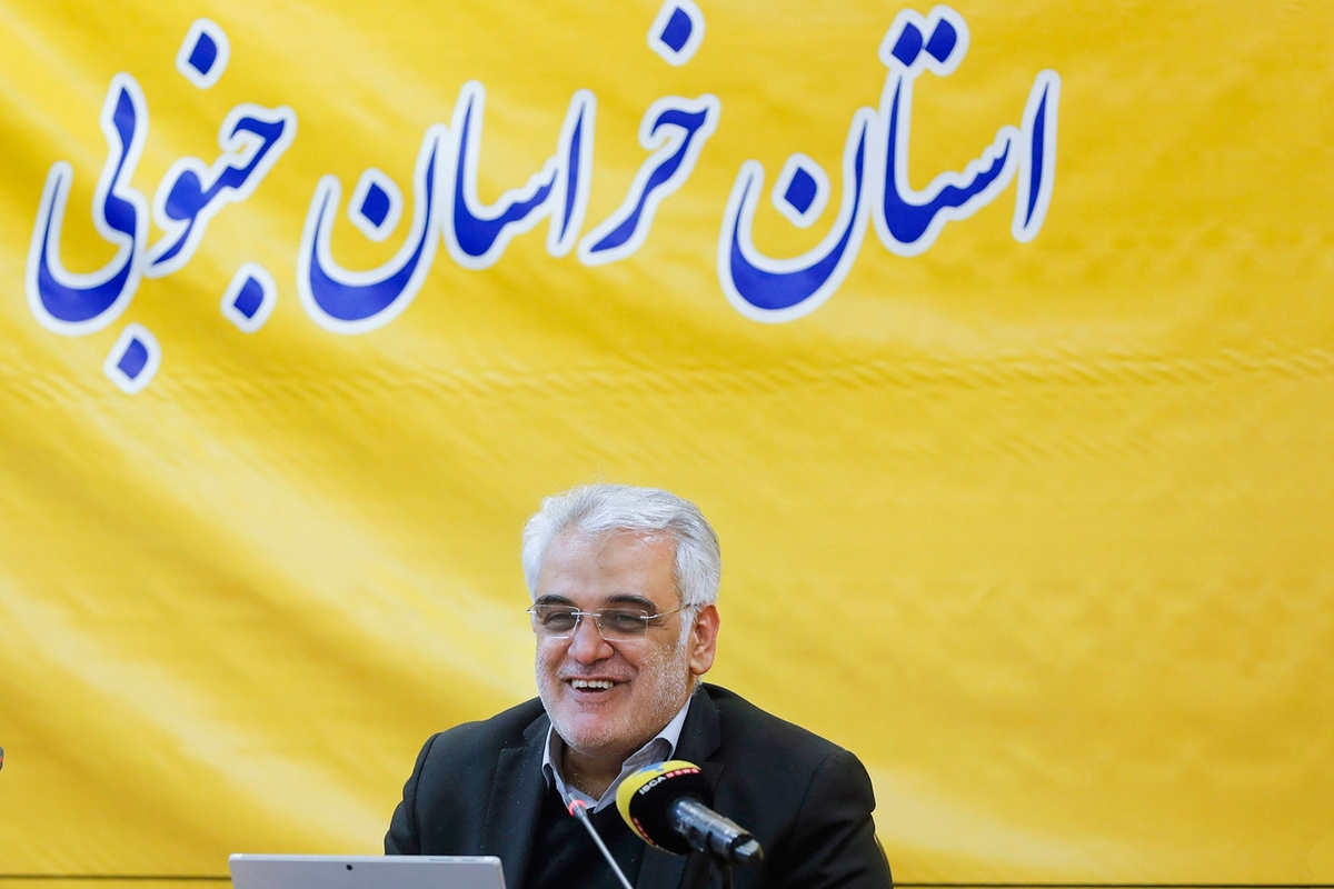وقتی شهید طهرانچی حاشیه را رها میکند و به متن میپردازد