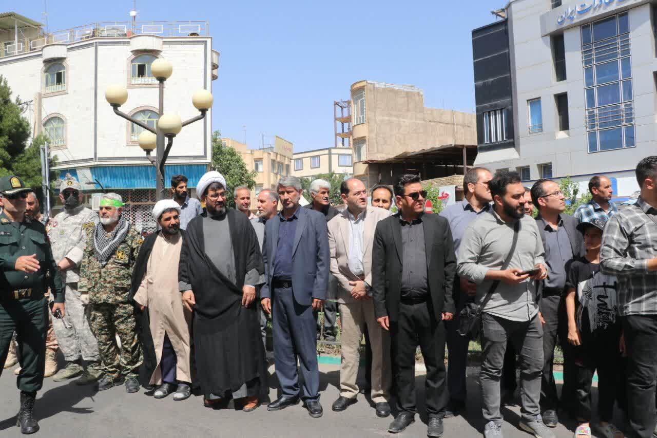 تشییع باشکوه پیکر شهید پاسدار حمید مهری تشییع باشکوه پیکر شهید پاسدار حمید مهری