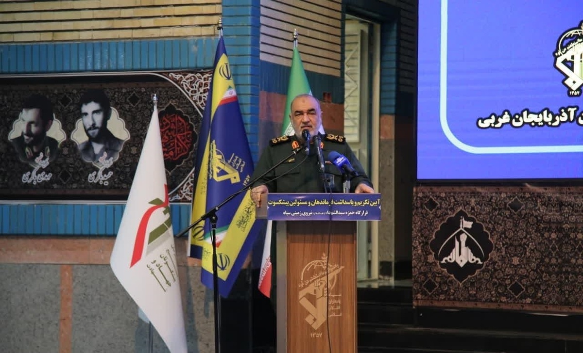 سرلشکر سلامی: در وضعیت جنگی آرامش در کشور حاکم است ایمان ملت ایران دلیل عقبنشینی دشمن