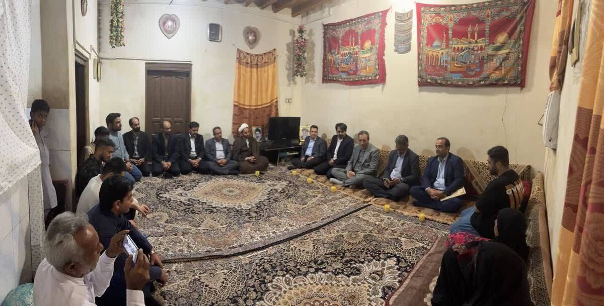 خانواده شهدا الگوهای بیبدیل صبر و استقامت هستند