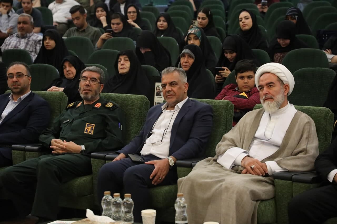 ۱۳ راهبرد کاربردی برای برگزاری عمیقتر کنگره شهدا؛ از هدایت پژوهش به سمت سیره عملی شهدا تا طراحی رویدادهای مسئلهمحور ۱۳ راهبرد کاربردی برای برگزاری عمیقتر کنگره شهدا؛ از هدایت پژوهش به سمت سیره عملی شهدا تا طراحی رویدادهای مسئلهمحور