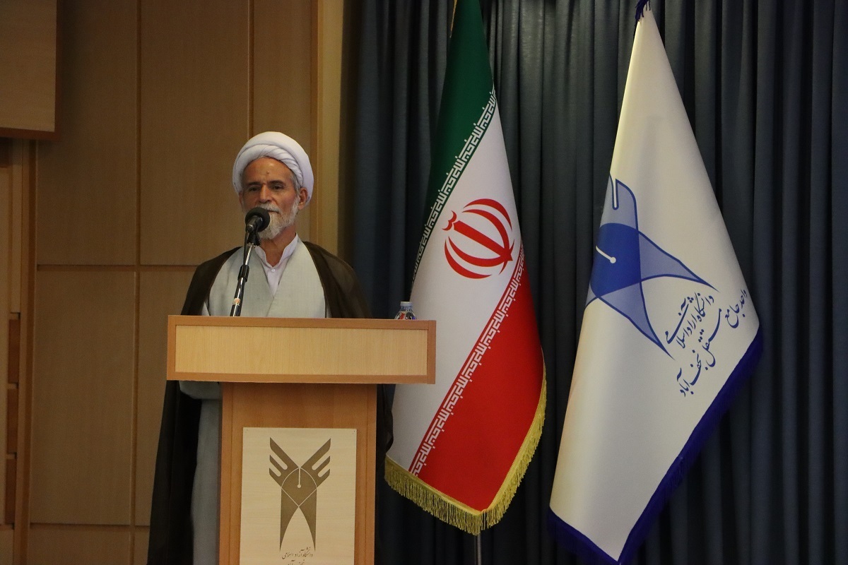 تقویت خدمترسانی در نظام با ایجاد فضای نقد منصفانه