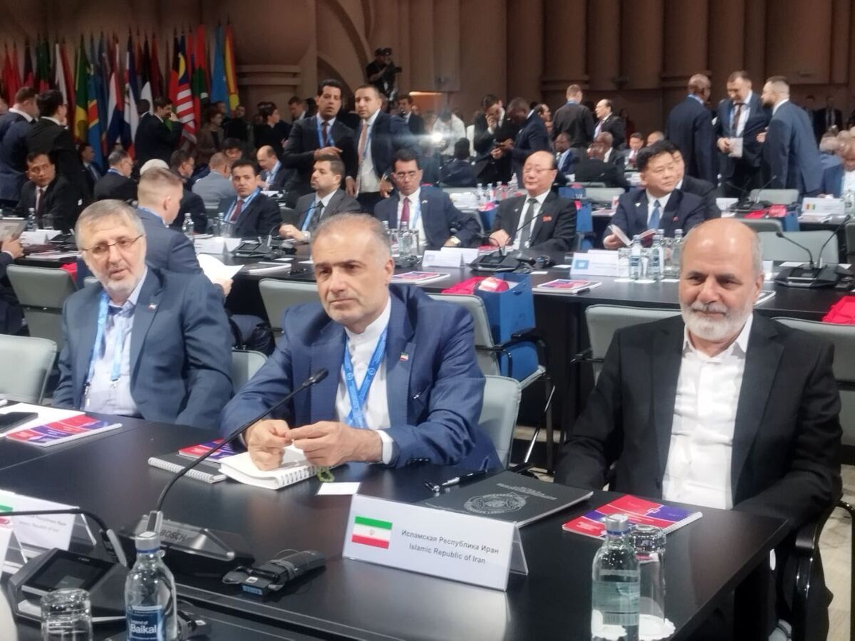 احمدیان: بر حق غنیسازی اصرار داریم