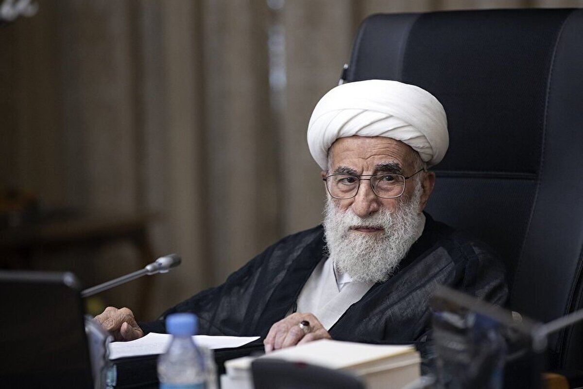 آیتالله جنتی: خواص جامعه در صحنههای سرنوشتساز حضور آگاهانه داشته باشند