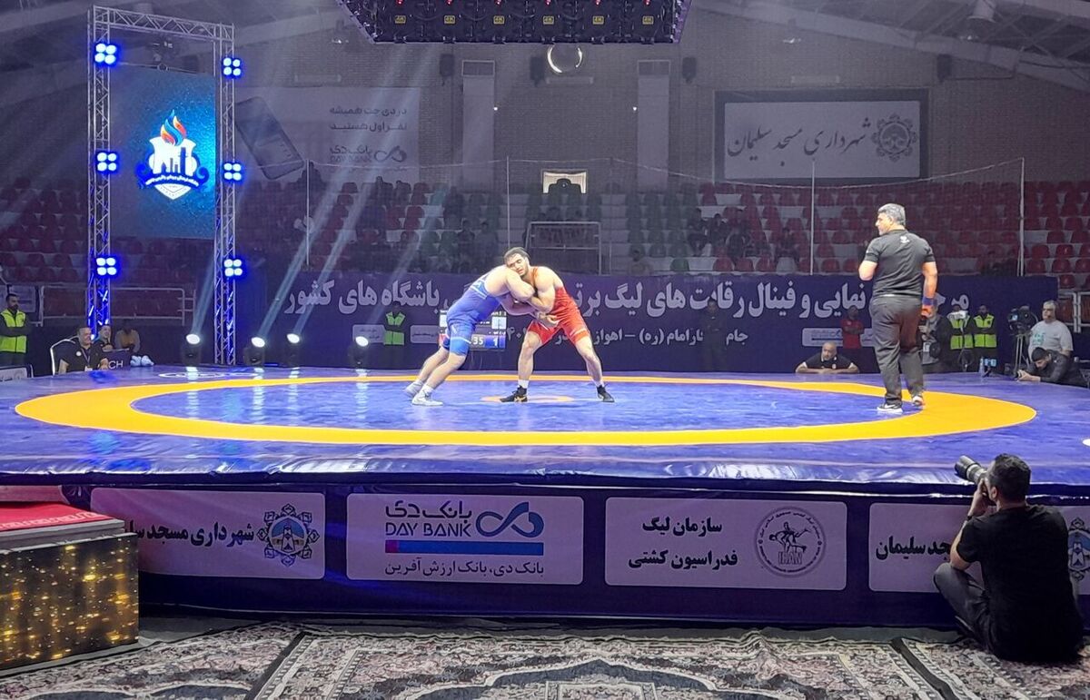 قهرمان لیگ برتر هنوز با کشتیگیرانش تسویه حساب نکرده است