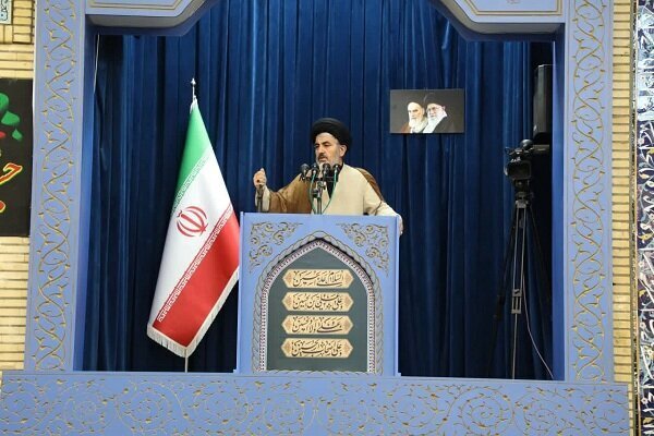 نماز جمعه سراسر کشور آغاز شد نماز جمعه سراسر کشور آغاز شد