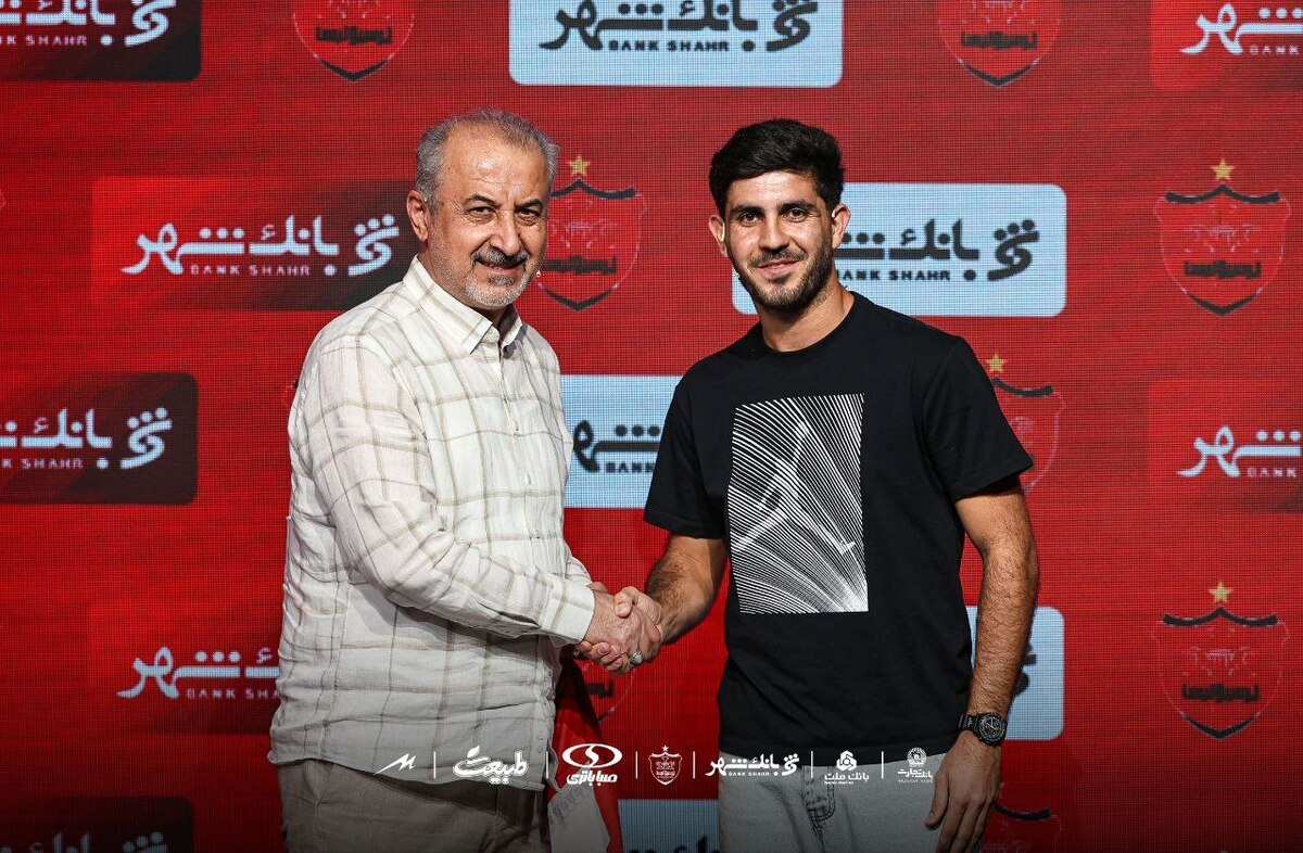 کری خدابندهلو برای استقلالیها: به من گفتند به بنیادیفر سلام برسانم تمدید قراردادم با پرسپولیس ۵ دقیقه هم طول نکشید
