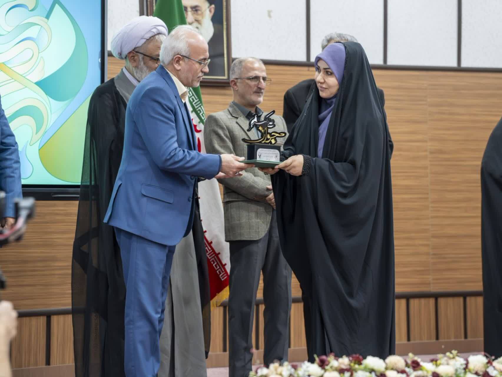 به رژیم صهیونیستی پاسخ داد به رژیم صهیونیستی پاسخ داد