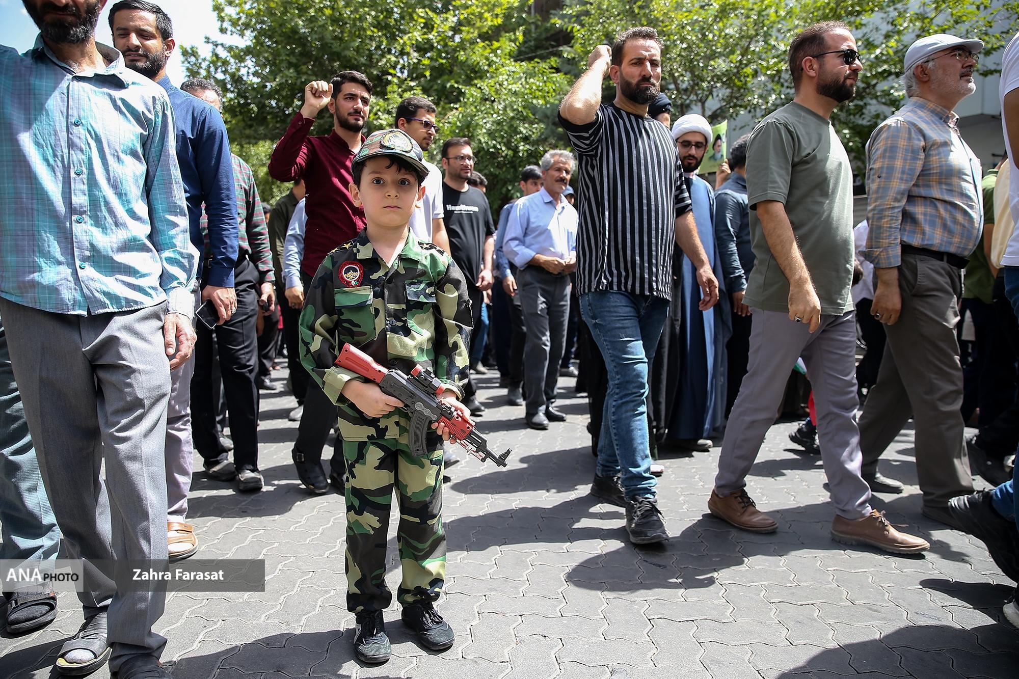 تربیت رفاه&zwnj;زده، تربیت مقاومتی نیست/ کودکان را به خط مقدم شناخت بیاوریم