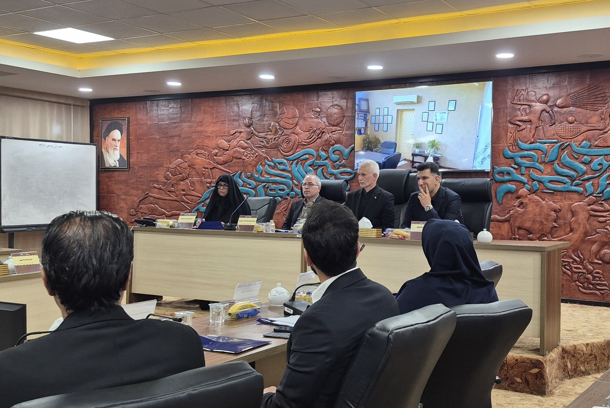 اسبقیان: صدور تمامی مجوز‌های مالی باید بر اساس ضوابط باشند پاکدل: سال‌ها بعد تاثیر تلاش‌های امروزمان دیده می‌شود