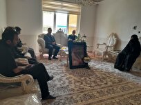 دیدار با خانواده معظم شهدا یک اصل است