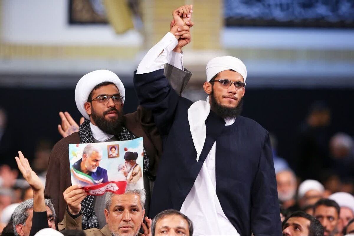 وحدت شیعه و سنی در دفاع از انقلاب و اقتدار ایران