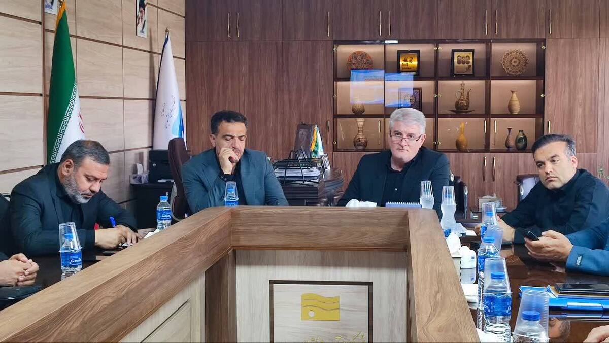 تأمین آب با کیفیت برای مردم نیازمند عزم جهادی است