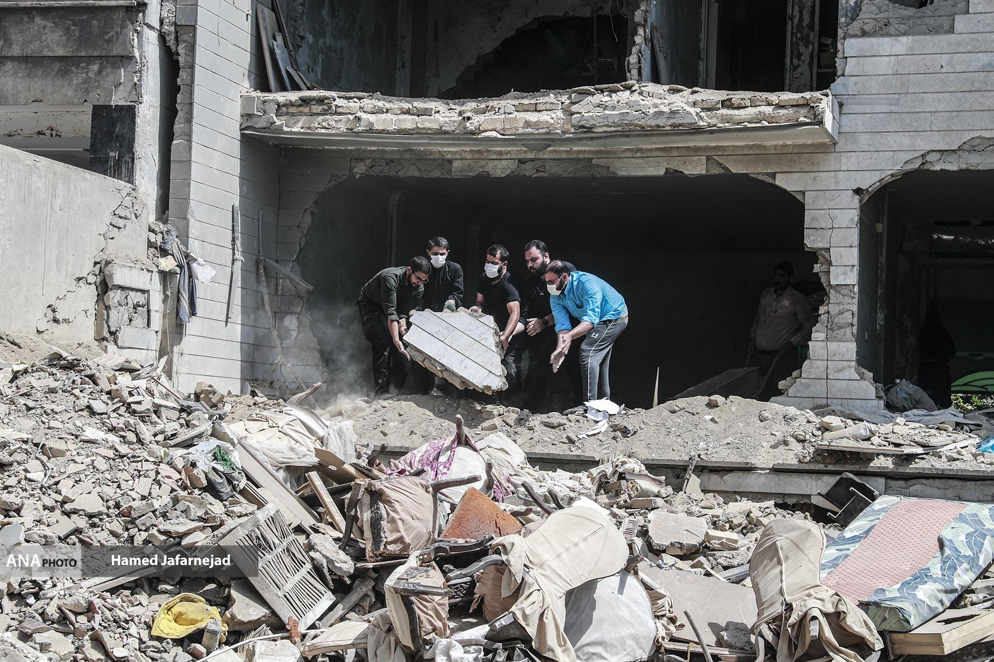 دیدار با خانواده شهدای جنگ ۱۲ روزه، یادآور عصر عاشورا بود دیدار با خانواده شهدای جنگ ۱۲ روزه، یادآور عصر عاشورا بود