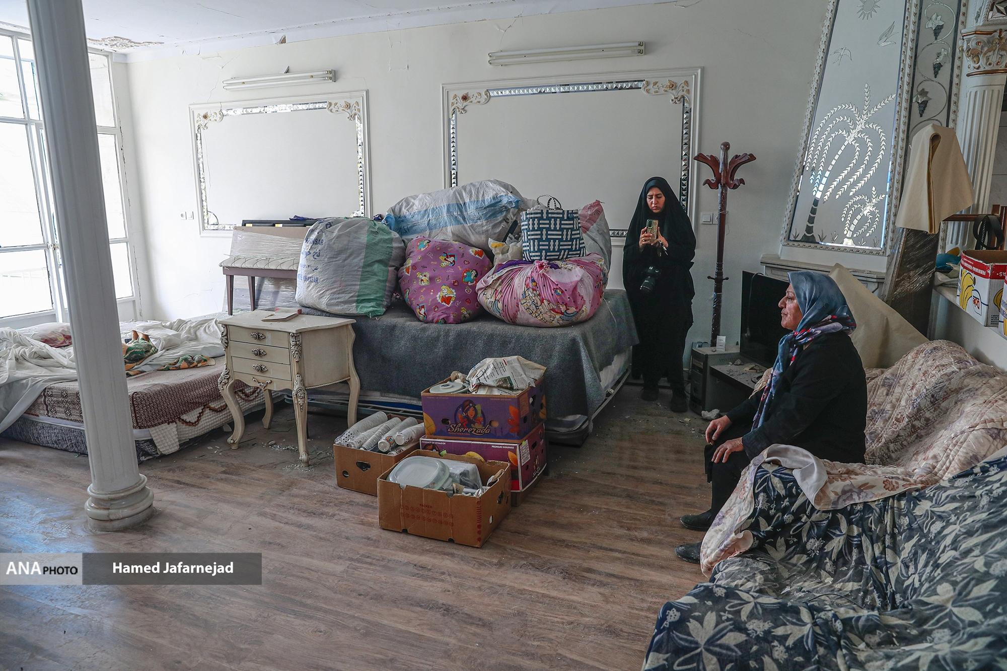 دیدار با خانواده شهدای جنگ ۱۲ روزه، یادآور عصر عاشورا بود دیدار با خانواده شهدای جنگ ۱۲ روزه، یادآور عصر عاشورا بود