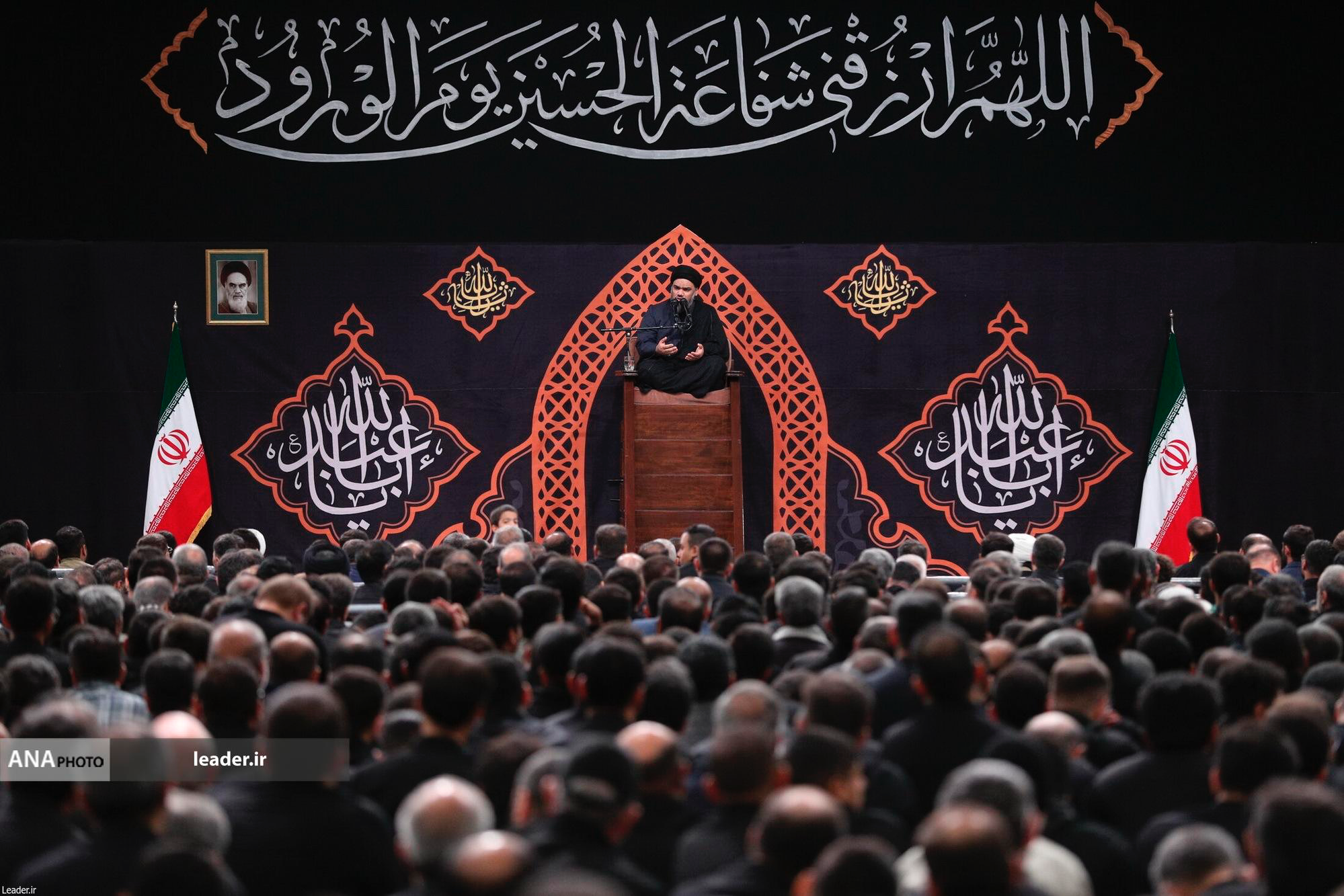 چرا این روزها رهبر انقلاب در مراسم عزاداری حاضر نمیشوند؟/ غیبت یا تدبیر؟ + فیلم چرا این روزها رهبر انقلاب در مراسم عزاداری حاضر نمیشوند؟/ غیبت یا تدبیر؟ + فیلم