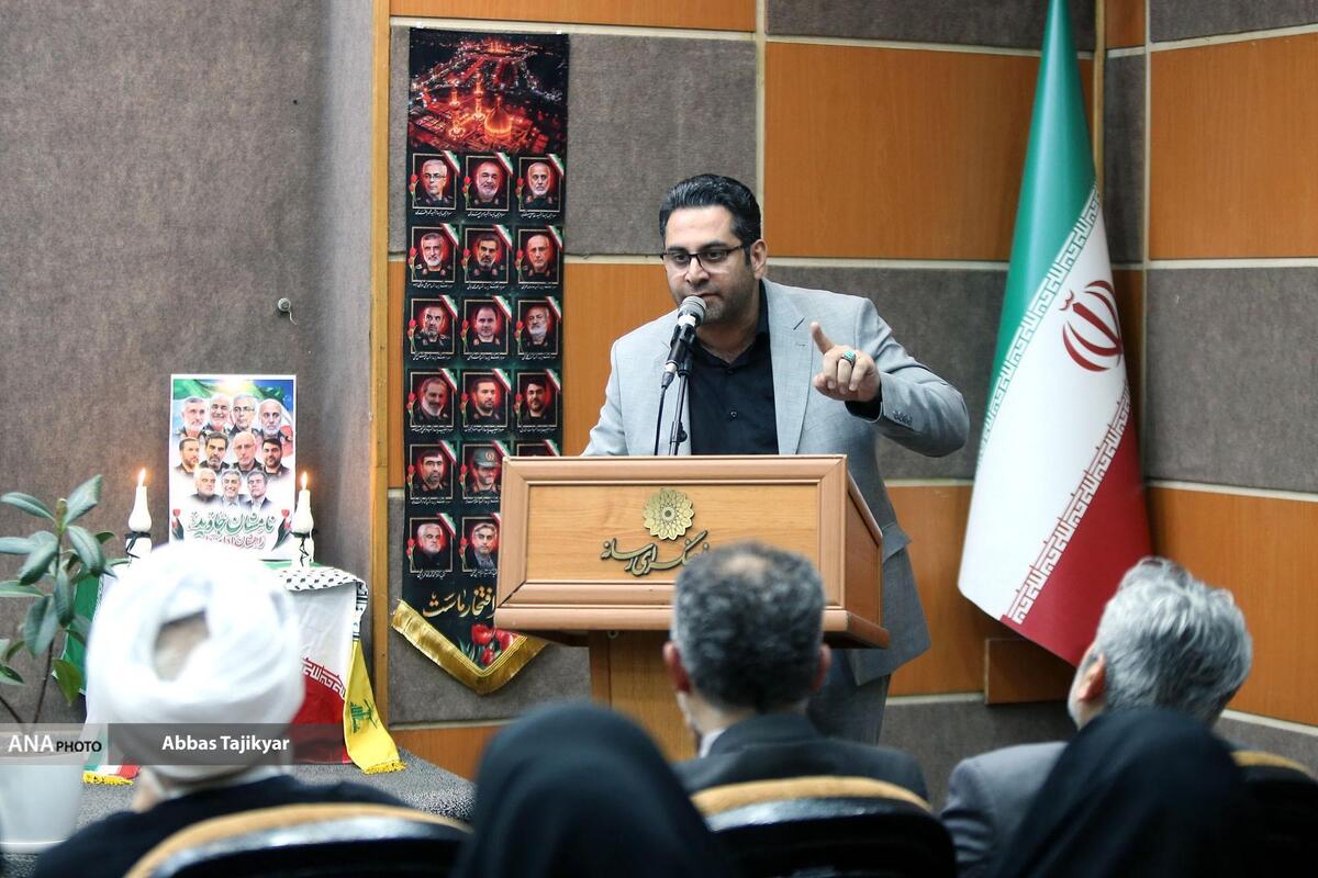 اى دل؛ مرید رهبر آزاده باید بود همچون «رشید» و «باقرى» همچون «سلامى»ها