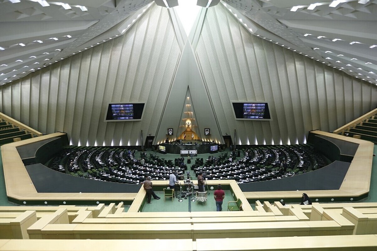 طرح دو فوریتی مجلس برای دریافت غرامت از اسرائیل و آمریکا