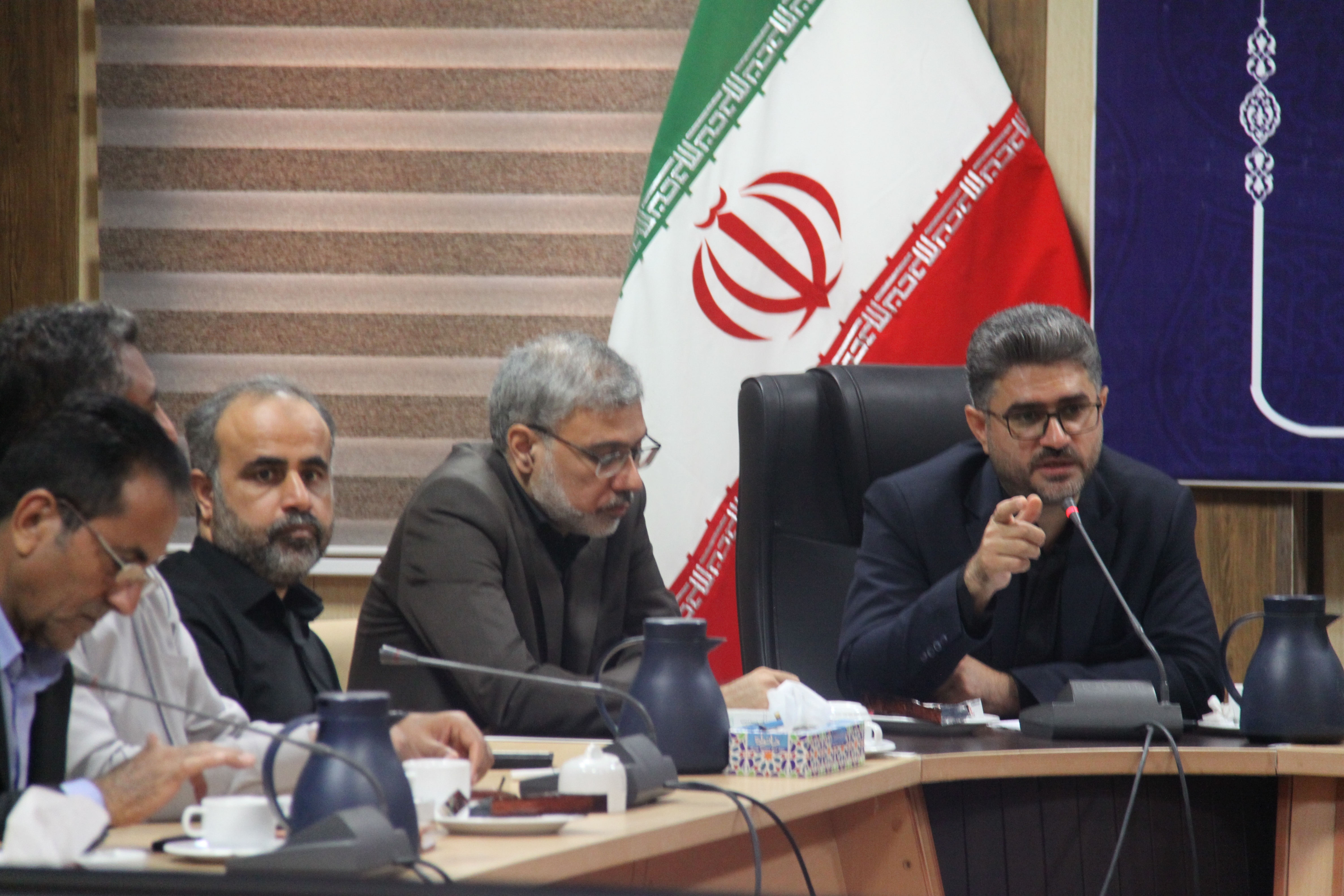 شهید طهرانچی در اوج شجاعت و خلوص نیت از حق در برابر فشارها حمایت میکرد شهید طهرانچی در اوج شجاعت و خلوص نیت از حق در برابر فشارها حمایت میکرد