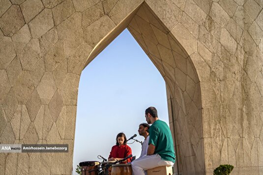 کنسرت علی قمصری در میدان آزادی