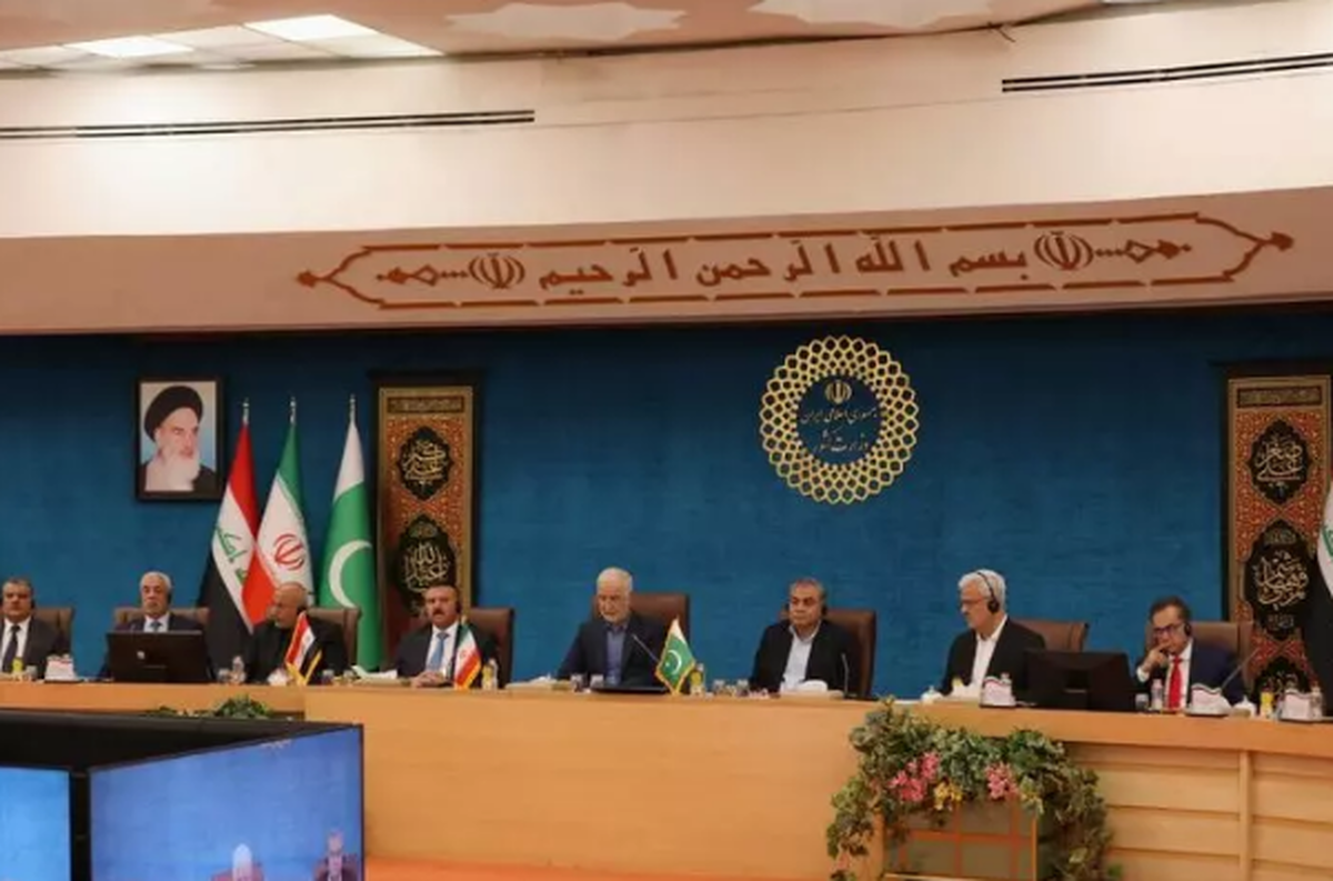 مومنی: اربعین حرکتی فراملی و جلوهای از همبستگی اسلامی است