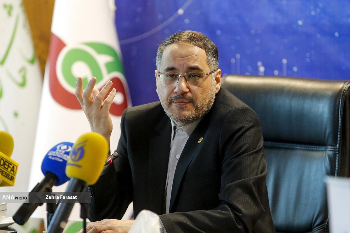 نگاهداری: کادر سلامت در جنگ تحمیلی ۱۲ روز شجاعانه در کنار مردم و نیروهای مسلح ایستاد