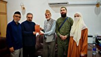 سروده‌-استاد-دانشگاه-مالزی-به-زبان-اردو-در-ستایش-مقام-معظم-رهبری