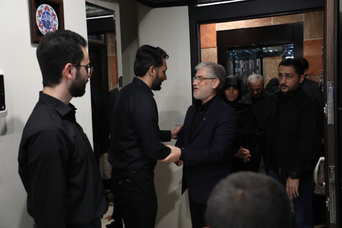 دیدار وزیر علوم با خانواده استاد شهید دکتر طهرانچی دیدار وزیر علوم با خانواده استاد شهید دکتر طهرانچی