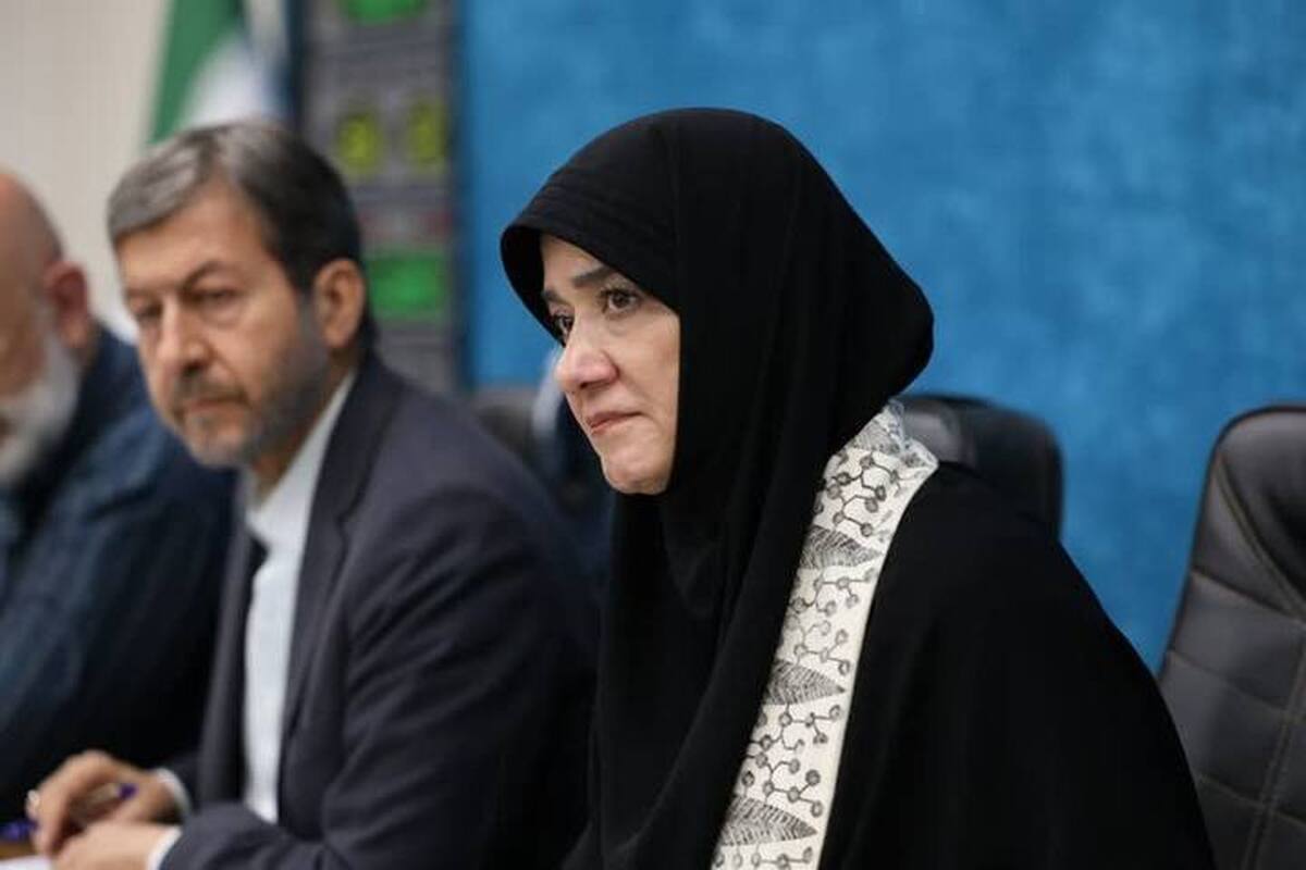 بسته‌ حمایتی ویژه برای هنرمندان صنایع‌دستی تصویب شد  صادرات نقره در خود اصفهان ارزیابی می‌شود
