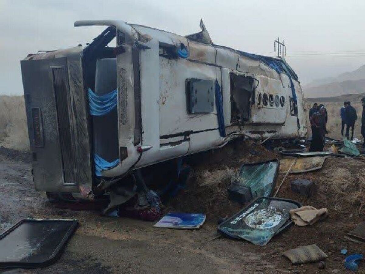 46 کشته و مصدوم در تصادف اتوبوس در استان فارس