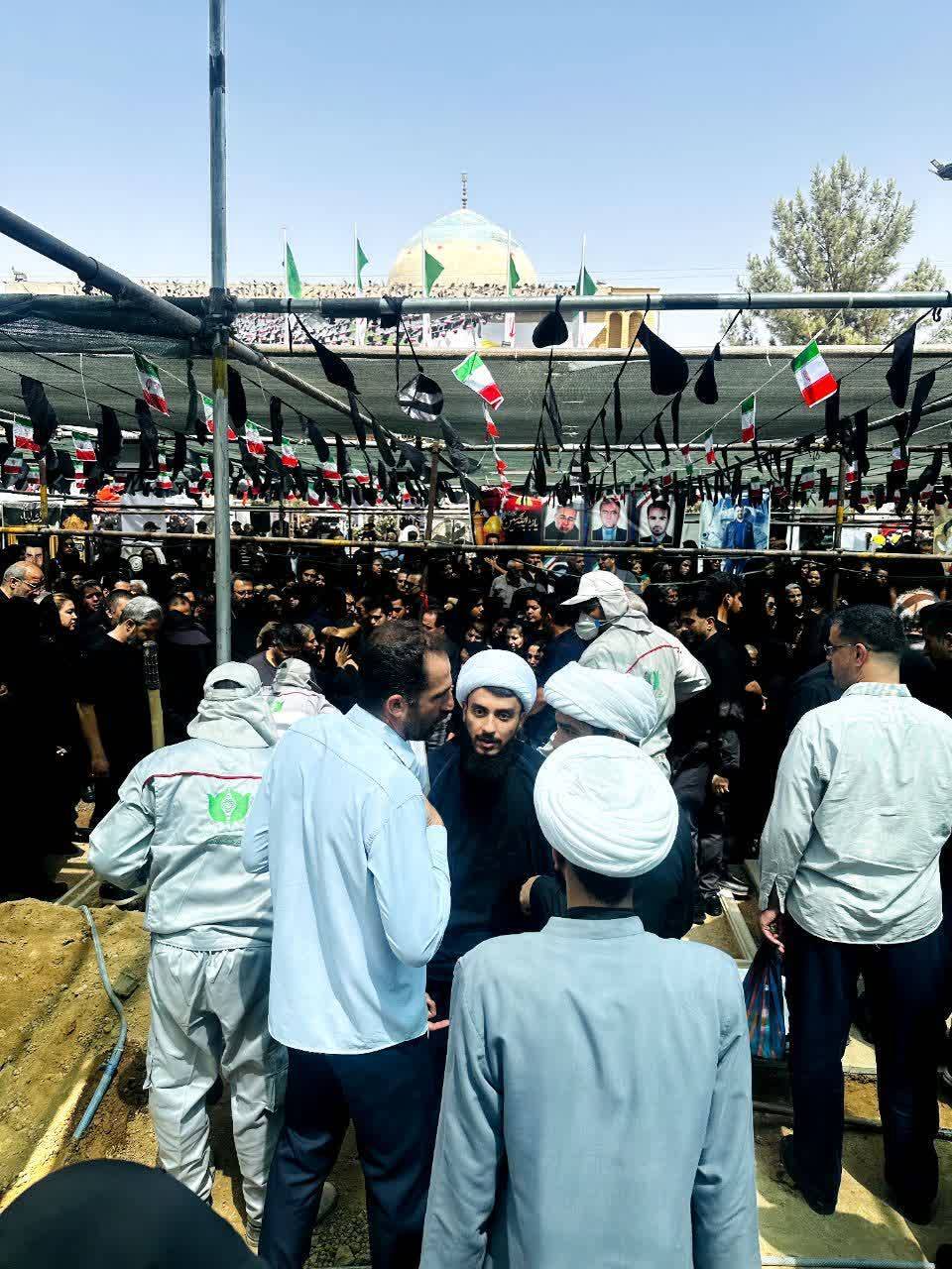 تابوت&zwnj;های کوچک، آرزوهای بر باد رفته/ ۸ ماهه&zwnj;ای که از آغوش مادر جدا نشد