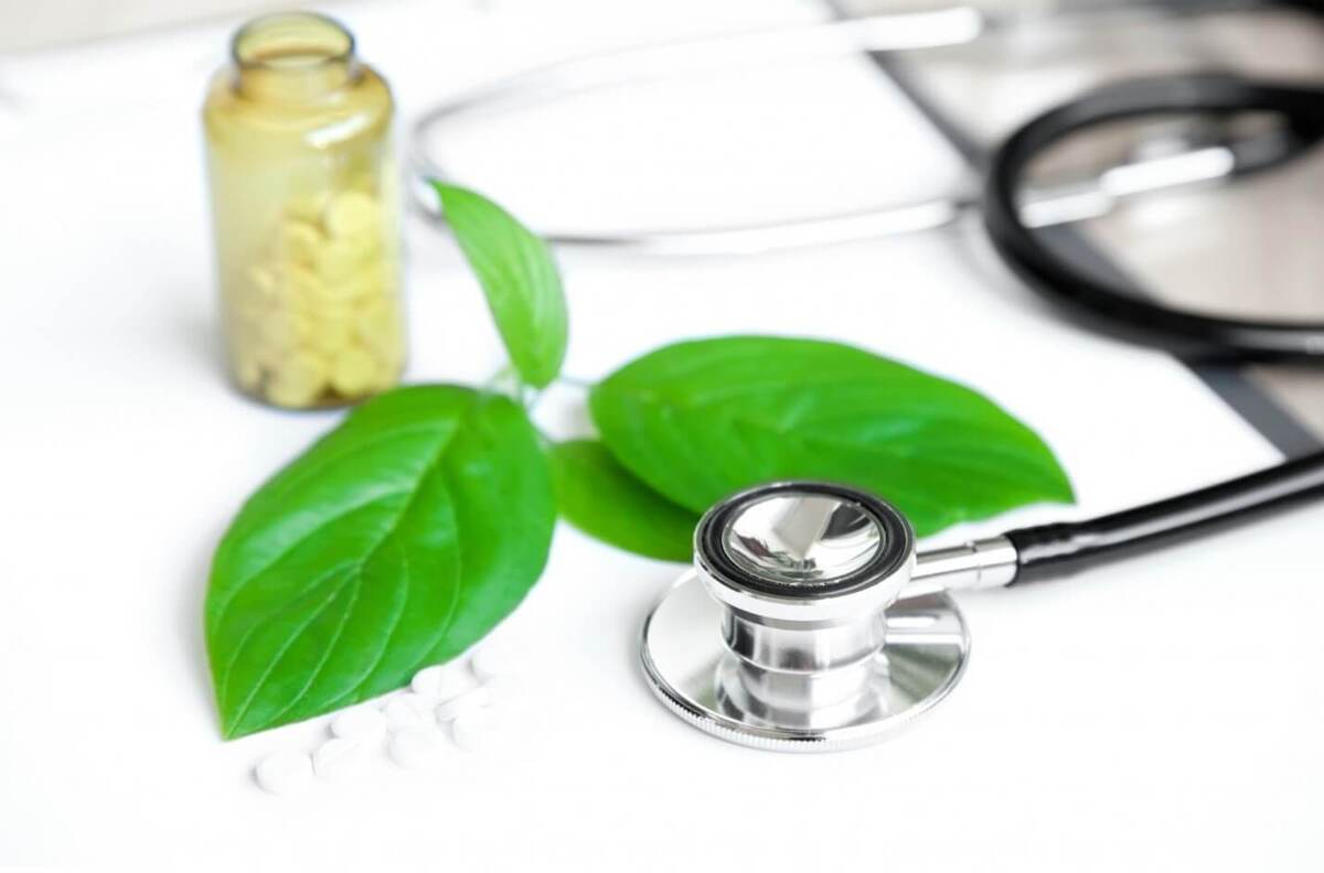 مسئولیت صدور مجوزهای طب سنتی دوباره به وزارت بهداشت واگذار شد