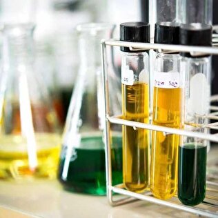 سنجش کیفیت روغن صنعتی: از آزمایشگاه تا خط تولید