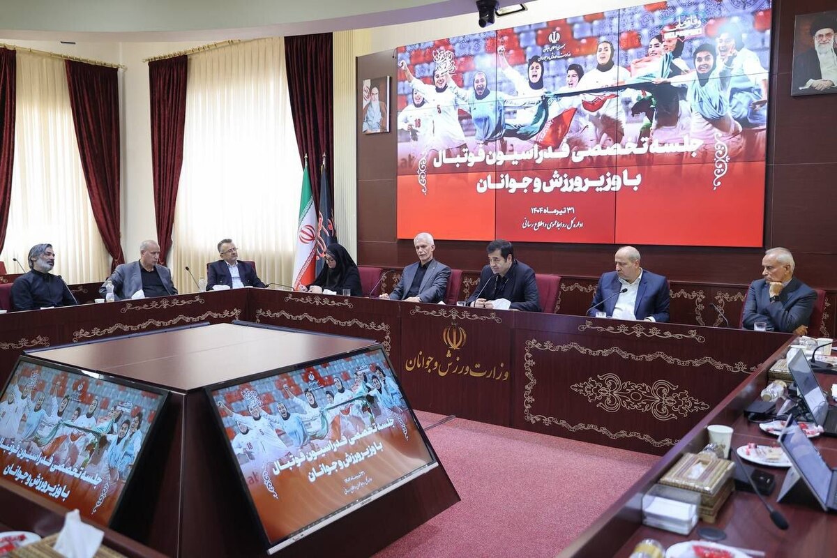 دنیامالی: فوتبال در کل دنیا حواشی زیادی دارد پوست اندازی در ورزش دنیا دیگر معنایی ندارد