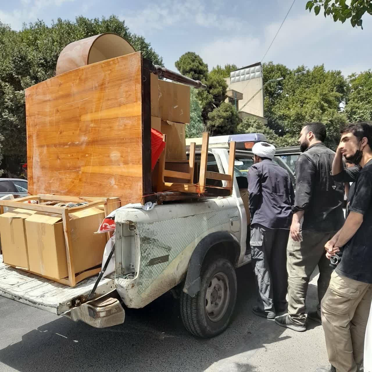 روایت یک حضور بیادعا در قلب تهران موشک خورده/ از منبر تا معبر آوار؛ روایت طلابی که در تهران رویت شدند/ جایی که موشک افتاد «ایمان» سبز شد روایت یک حضور بیادعا در قلب تهران موشک خورده/ از منبر تا معبر آوار؛ روایت طلابی که در تهران رویت شدند/ جایی که موشک افتاد «ایمان» سبز شد