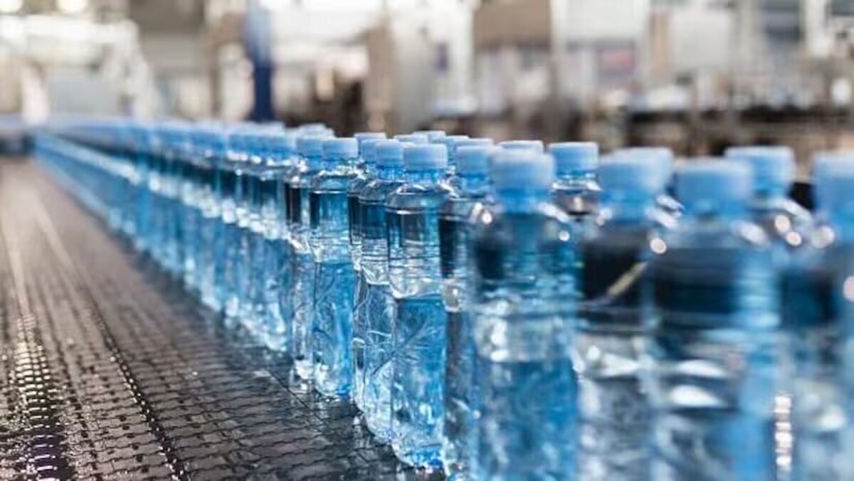 شرکت آب و فاضلاب تهران: هیچ برنامهای برای توزیع آب بستهبندی نداریم