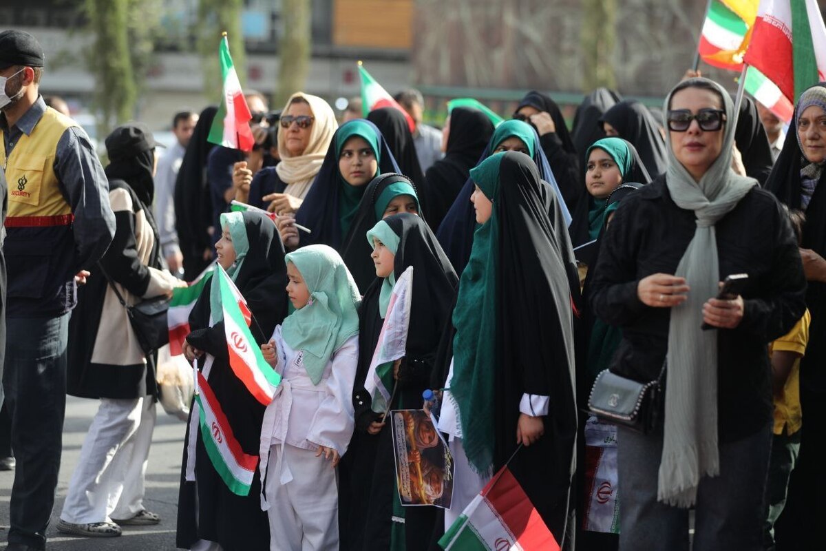 محمدیان: کشتار بیرحمانه زنان در هیچ قانونی مورد حمایت نیست منصوریان: کنار یکدیگر جمع شدیم تا پیروزی را جشن بگیریم