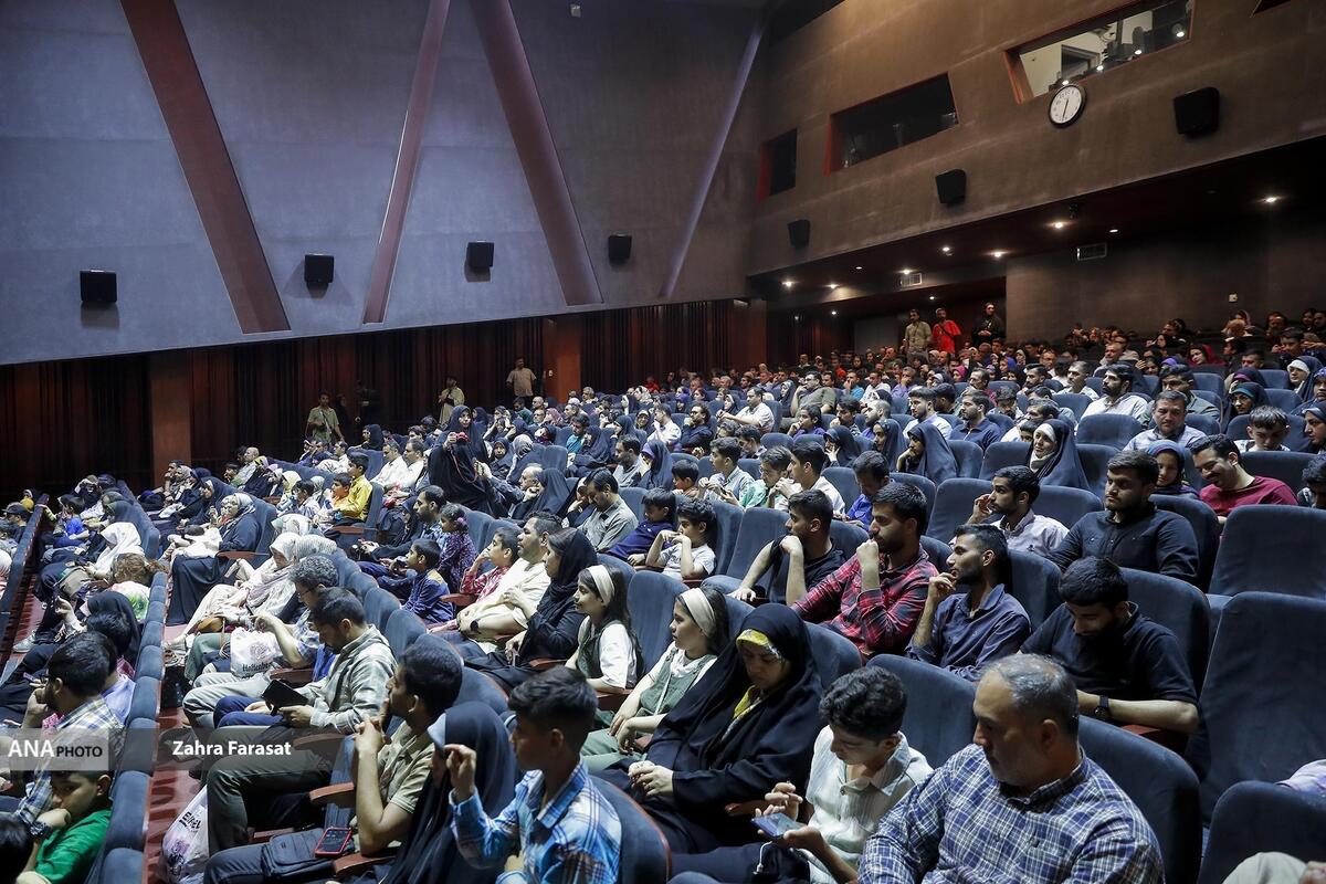 چراغ سینما خاموش نشد ۱۸۰هزارمخاطب در ۱۲ روز جنگی
