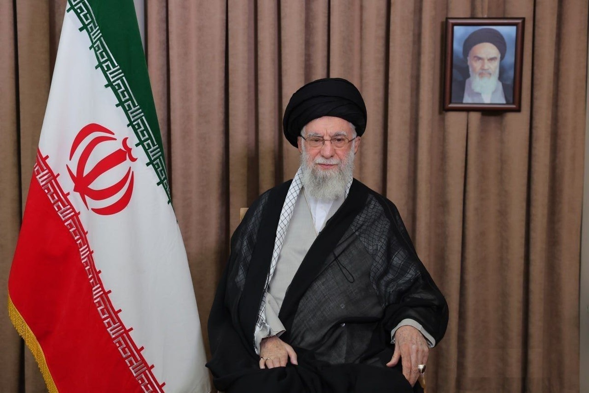 رهبر معظم انقلاب: به ملت ایران تبریک عرض میکنم رژیم صهیونی زیر ضربات جمهوری اسلامی لِه شد