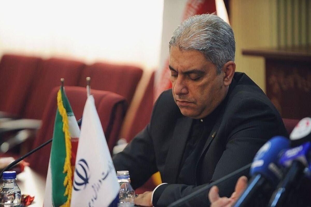 خمارلو: ورزشکاران همیشه در صف اول خدمت هستند در این ۱۲ روز ورزشگاه آزادی باز بود +فیلم