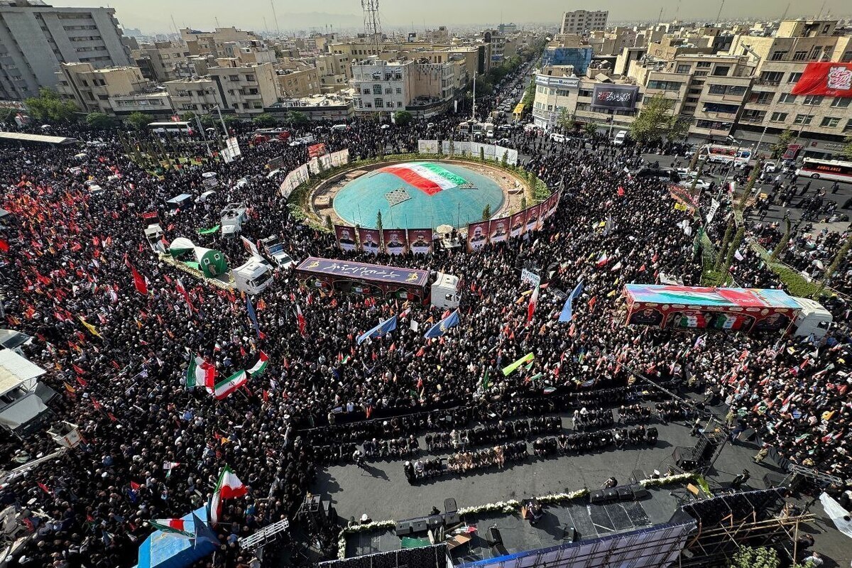 اتحاد و انسجام ملت ایران، توطئههای دشمنان را نقش بر آب کرد