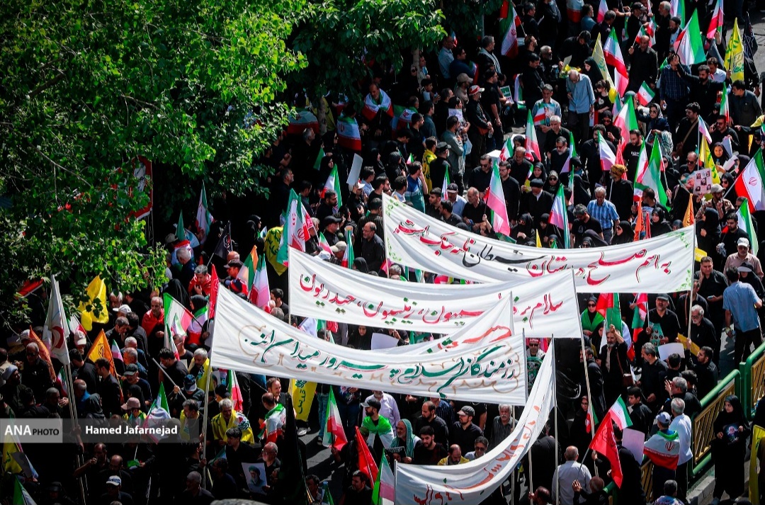 روایت خبرنگار آنا از حضور میلیونی مردم تهران در تشییع شهدای حملات ۲۳ خرداد؛ روزی که پایتخت ایران قلب تپنده وحدت و مقاومت شد روایت خبرنگار آنا از حضور میلیونی مردم تهران در تشییع شهدای حملات ۲۳ خرداد؛ روزی که پایتخت ایران قلب تپنده وحدت و مقاومت شد