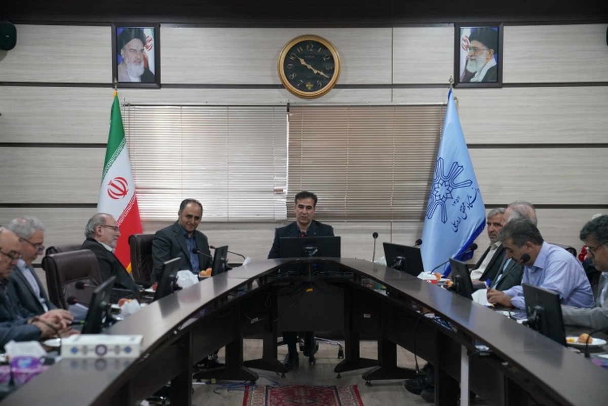 رشد چشمگیر نشریات علمی ایران در سال ۲۰۲۴؛ ۴۴۰ نشریه رتبهدار در اسکوپوس و ۹۷۸ نمایه در DOAJ