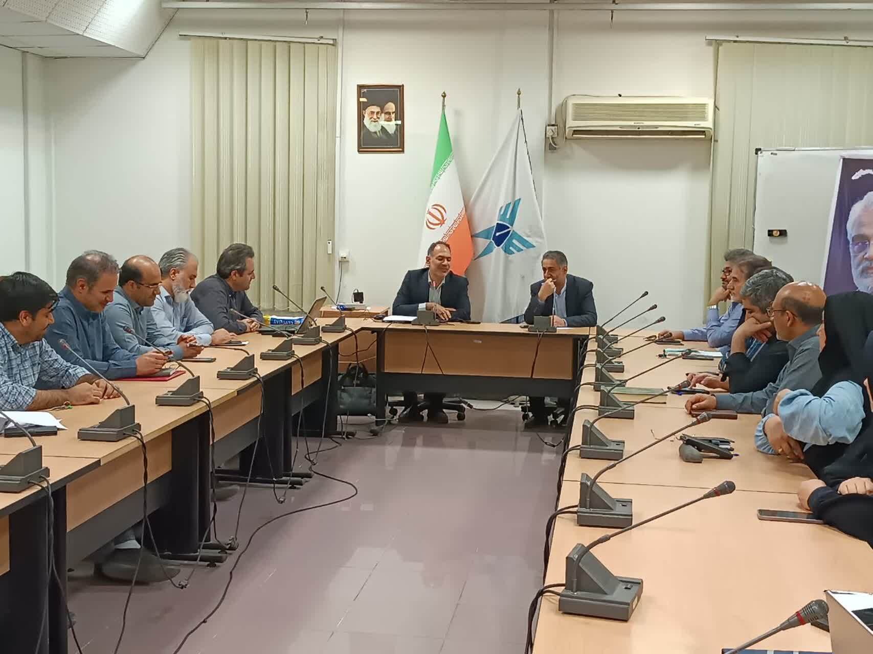 برخی مدیران سند تحول و تعالی دانشگاه را جدی نگرفتهاند برخی مدیران سند تحول و تعالی دانشگاه را جدی نگرفتهاند